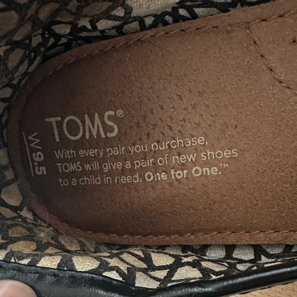 Toms Women's Glittery Black Flats - Picture 4 of 4